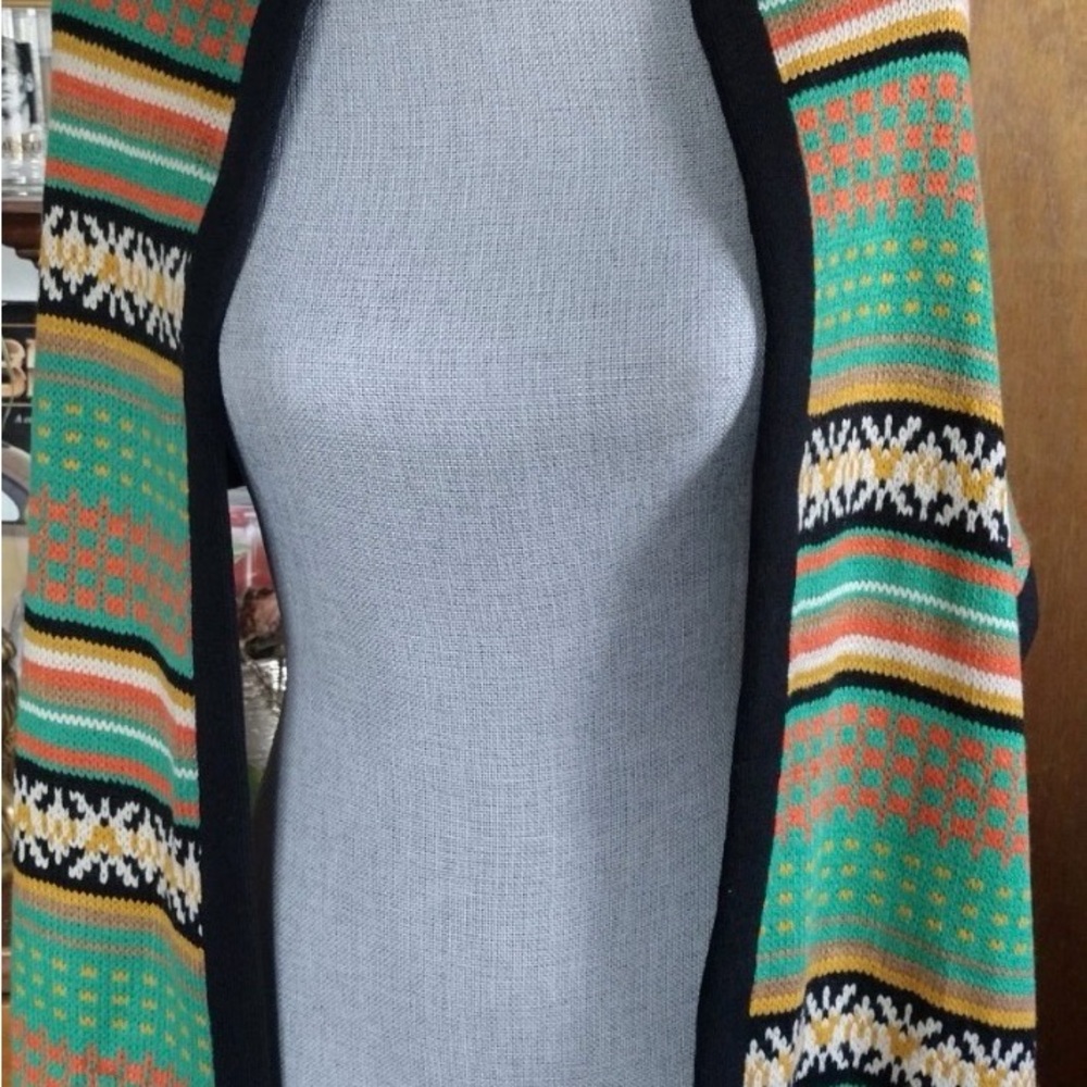 Boho Hippie Cropped Sweater Shawl Wrap Tassel Women's One Size